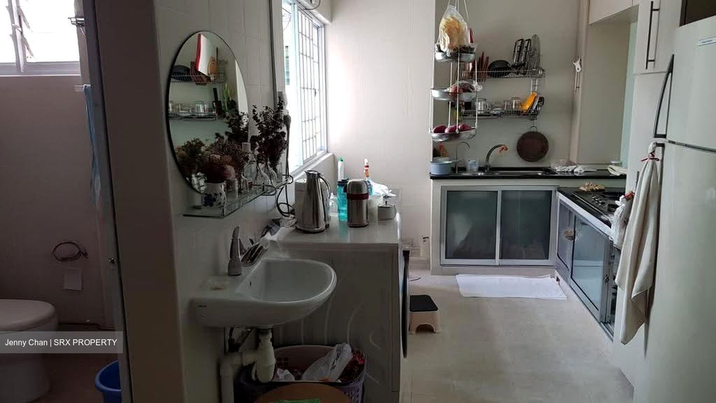 Blk 219A Jurong East Street 21 (Jurong East), HDB 5 Rooms #629699521